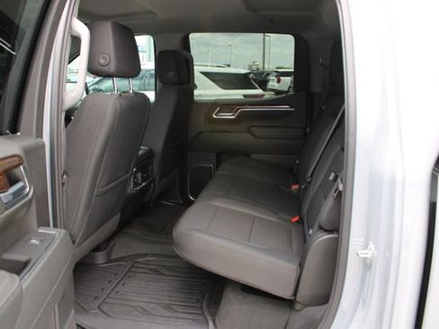Used 2024 GMC Sierra 1500 Elevation w/ LPO, Elevation Black Package AWD/4WD image 15