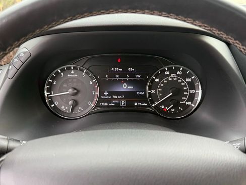 Used 2023 INFINITI QX80 Premium Select w/ Cargo Package image 32