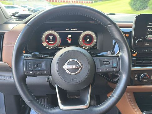 Used 2023 Nissan Pathfinder Platinum FWD image 20