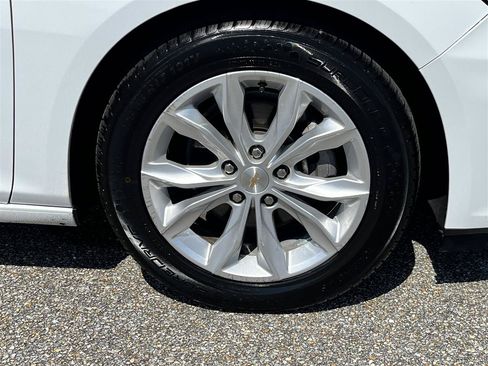 Used 2024 Chevrolet Malibu LT FWD image 6
