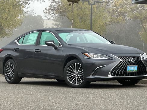 New 2025 Lexus ES 350 w/ Premium Package image 2