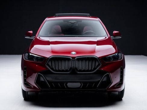 Used 2025 BMW X6 xDrive40i w/ Executive Package image 7