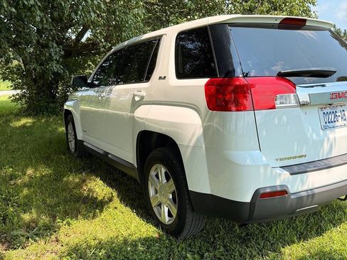 Used 2014 GMC Terrain SLE AWD/4WD image 3