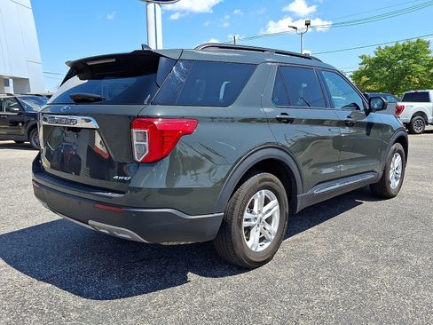 Certified 2023 Ford Explorer XLT w/ Equipment Group 202A AWD/4WD image 6
