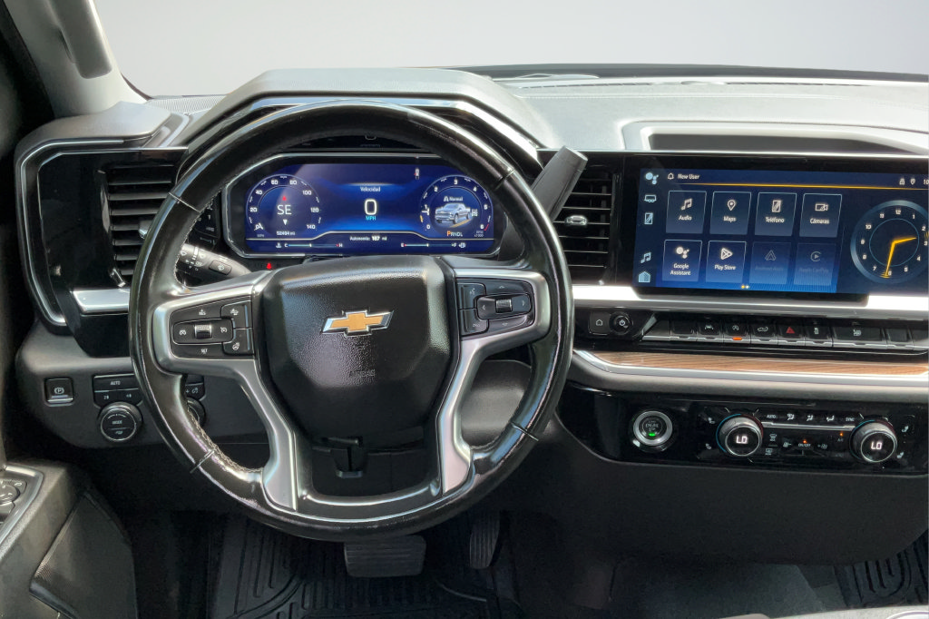 Used 2023 Chevrolet Silverado 1500 LT w/ Protection Package AWD/4WD image 12