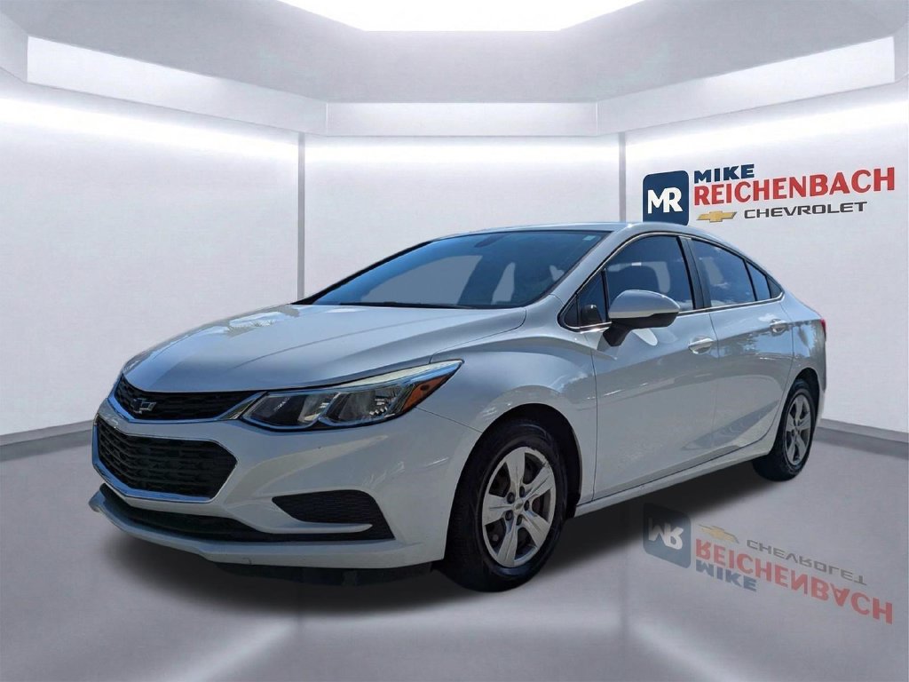 Used 2017 Chevrolet Cruze LS FWD image 10