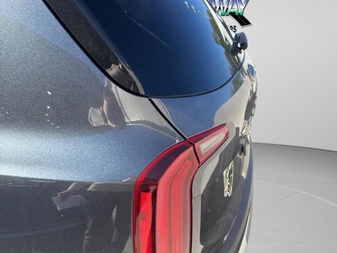 Used 2020 Kia Telluride S image 23