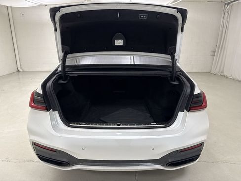 Used 2022 BMW 750i xDrive w/ Luxury Rear Seating Package AWD/4WD image 28