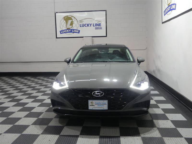 Used 2021 Hyundai Sonata SEL w/ Convenience Package FWD image 2