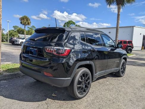 New 2026 Jeep Compass Latitude AWD/4WD image 4