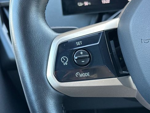 Used 2025 BMW iX xDrive50 image 32