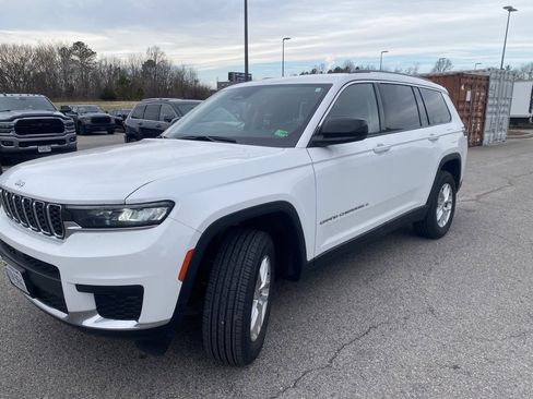 Used 2023 Jeep Grand Cherokee L Laredo w/ Trailer Tow Group (B) image 1
