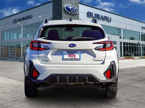 Certified 2024 Subaru Crosstrek 2.5i Limited w/ Crosstrek Mirror Package image 5