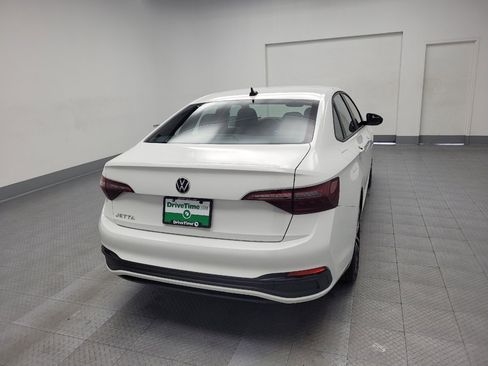 Used 2024 Volkswagen Jetta Sport image 7