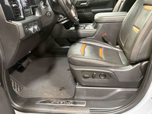 Used 2025 GMC Sierra 1500 AT4 w/ AT4 Preferred Package AWD/4WD image 57
