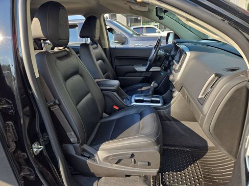 Used 2020 Chevrolet Colorado ZR2 w/ ZR2 Midnight Special Edition AWD/4WD image 17