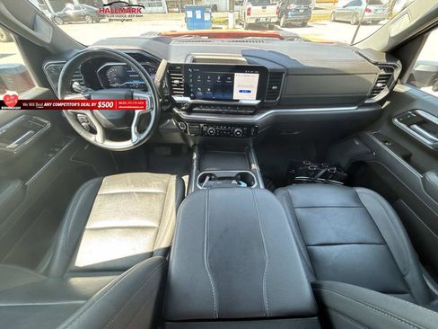 Used 2024 Chevrolet Silverado 2500 LTZ w/ LTZ Premium Package AWD/4WD image 14