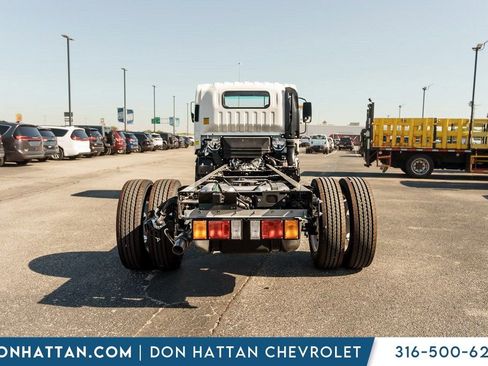 New 2025 Chevrolet Low Cab Forward image 33