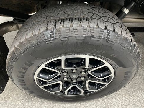 Used 2023 Ford F150 XLT AWD/4WD image 17