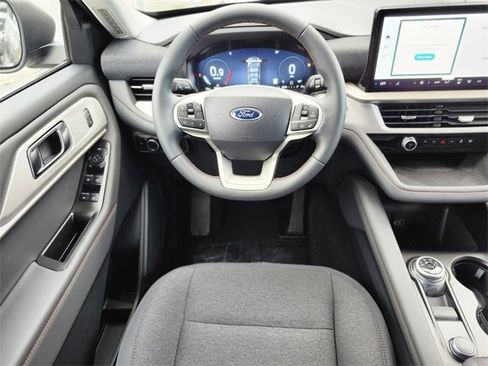New 2026 Ford Explorer Active image 13