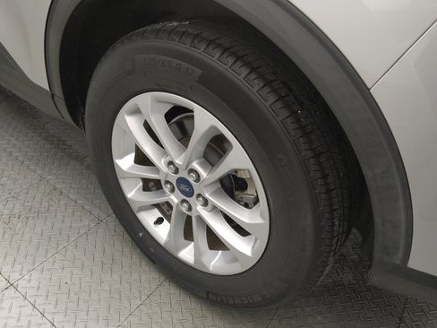 Used 2020 Ford Escape SE FWD image 31