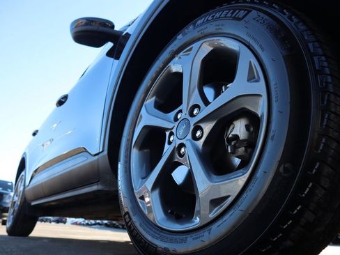 Used 2025 Ford Escape ST-Line Select image 10