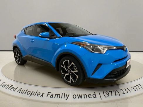 Used 2019 Toyota C-HR XLE FWD image 7