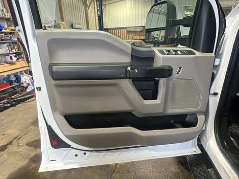 Used 2020 Ford F250 XL w/ Power Equipment Group AWD/4WD image 10