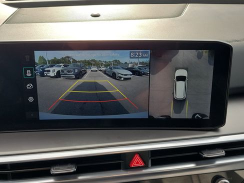 Certified 2025 Kia Sorento SX FWD image 34