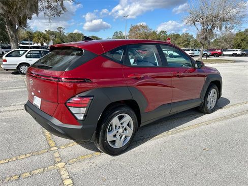 New 2026 Hyundai Kona SE image 5