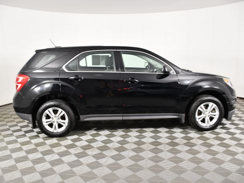 Used 2017 Chevrolet Equinox LS FWD image 5
