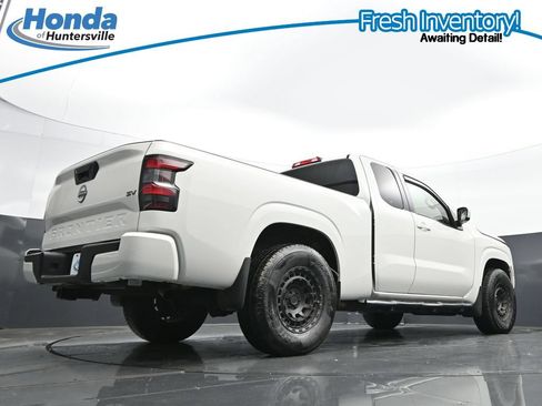 Used 2024 Nissan Frontier SV RWD image 32