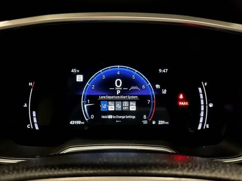 Used 2024 Toyota Corolla Cross XLE w/ Convenience Package AWD/4WD image 13