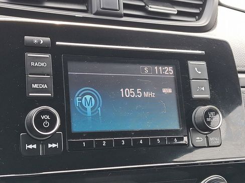 Used 2019 Honda CR-V LX image 6