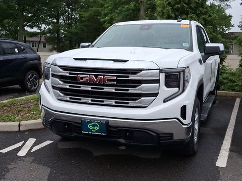 Certified 2024 GMC Sierra 1500 SLE AWD/4WD image 2