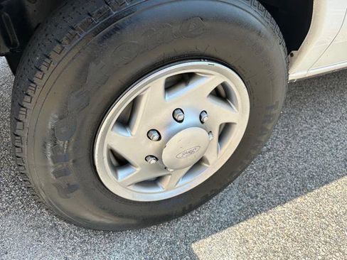 Used 2010 Ford E-250 and Econoline 250 E-250 ( NATURAL GAS) ONLY image 36