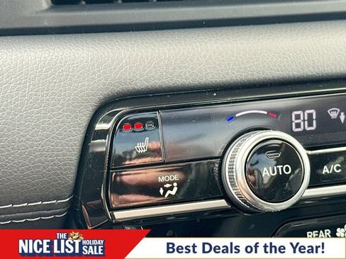 Certified 2025 Honda Pilot Touring image 21