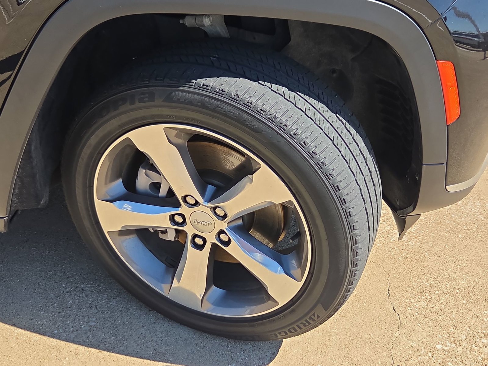 Used 2022 Jeep Grand Cherokee L Limited AWD/4WD image 33