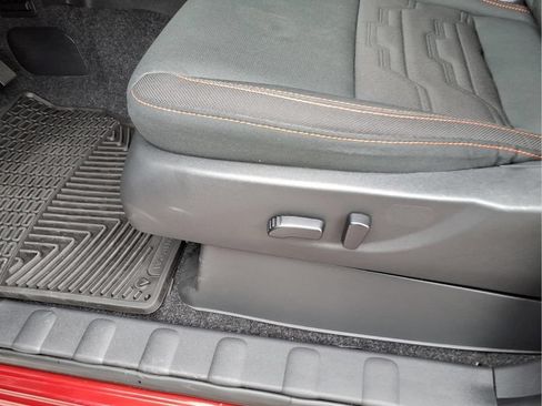 Used 2024 Nissan Frontier Pro-X w/ Pro Convenience Package RWD image 20