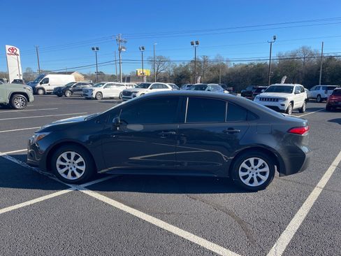 Used 2026 Toyota Corolla SE image 13