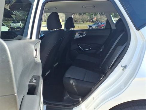 Used 2024 Kia Soul LX w/ Option Group 015 image 19