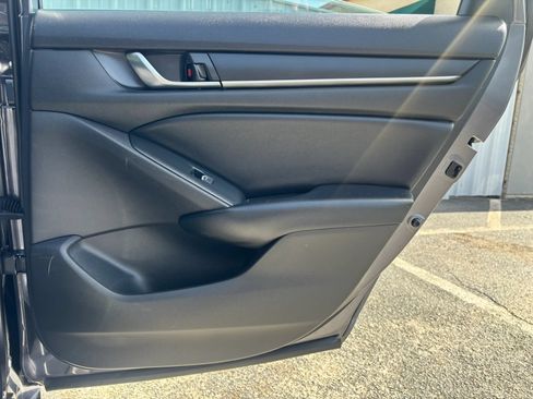 Used 2018 Honda Accord Hybrid image 51
