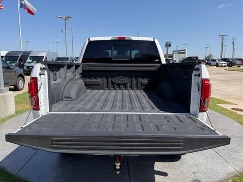 Used 2016 Ford F150 Lariat AWD/4WD image 7