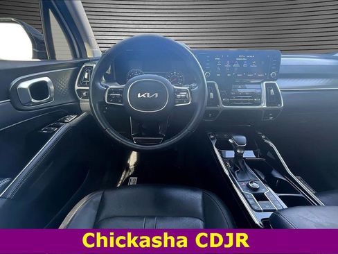 Used 2022 Kia Sorento SX image 8
