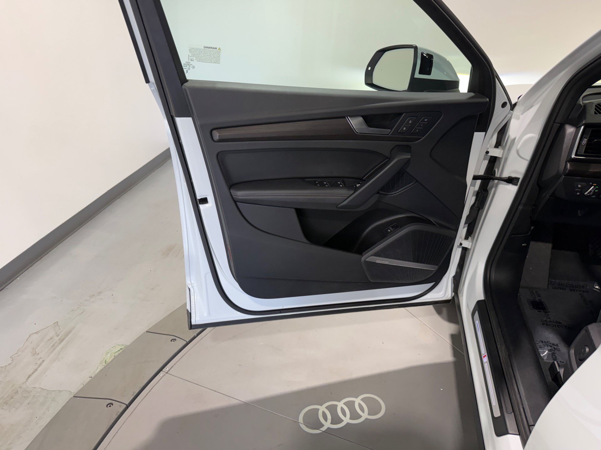 Used 2023 Audi Q5 2.0T Premium Plus w/ Premium Plus Package AWD/4WD image 20