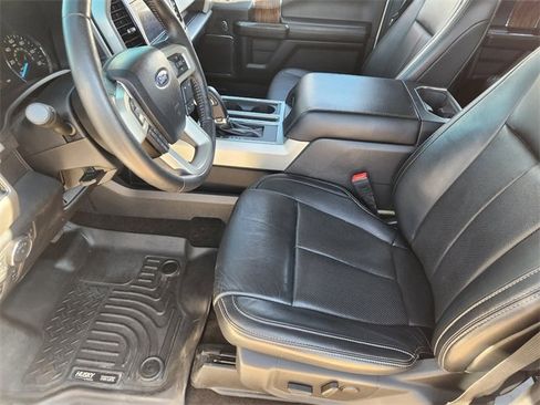 Used 2019 Ford F150 Lariat image 9