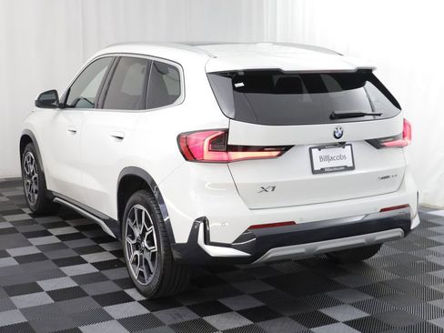 Certified 2025 BMW X1 xDrive28i w/ Technology Package AWD/4WD image 15