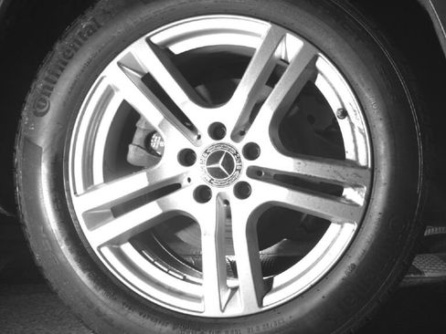 Used 2020 Mercedes-Benz GLB 250 4MATIC image 15