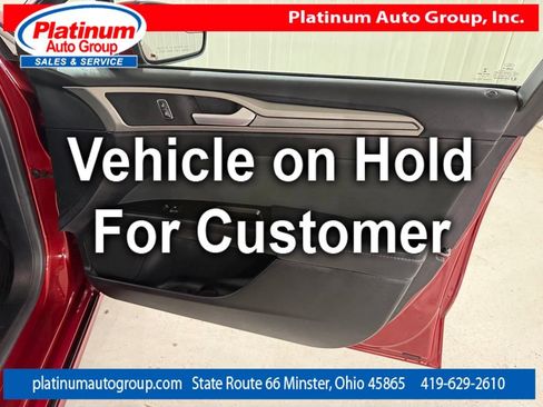 Used 2017 Ford Fusion SE w/ Fusion SE Technology Package FWD image 39