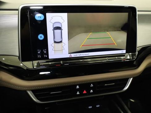 Used 2024 Volkswagen Atlas Cross Sport SE image 22